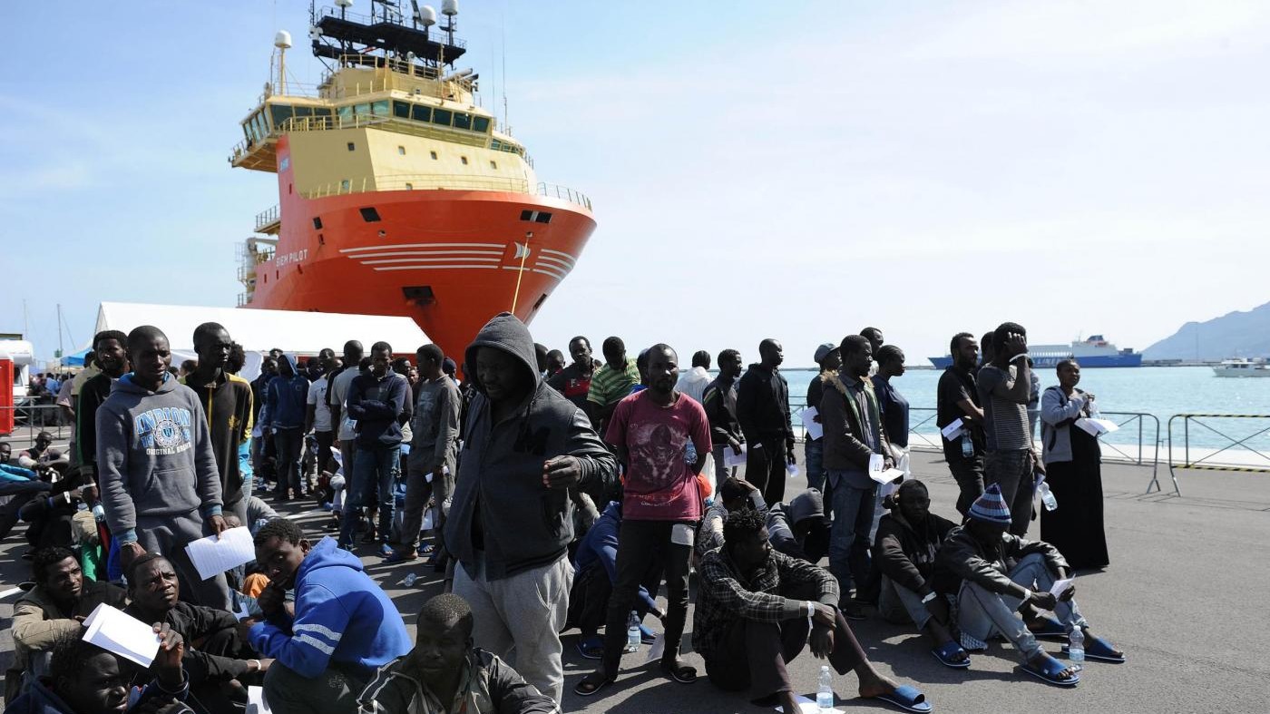 Migranti, estradato e arrestato boss del traffico di essere umani