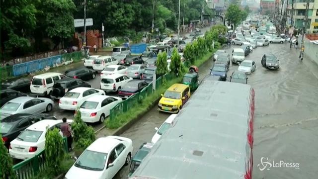 Bangladesh: inondazioni a Dacca