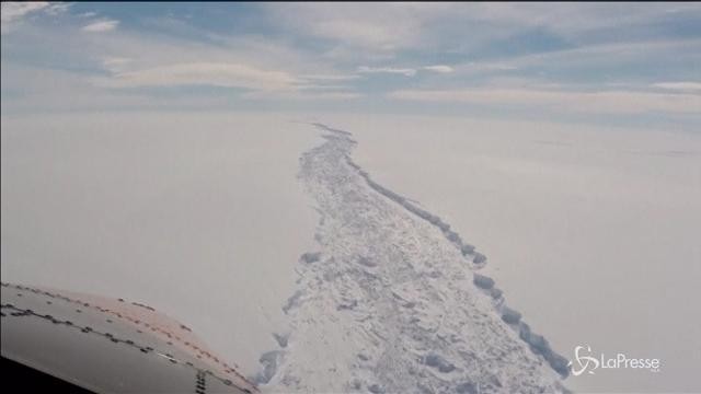 Antartide, si stacca iceberg più grande della Liguria