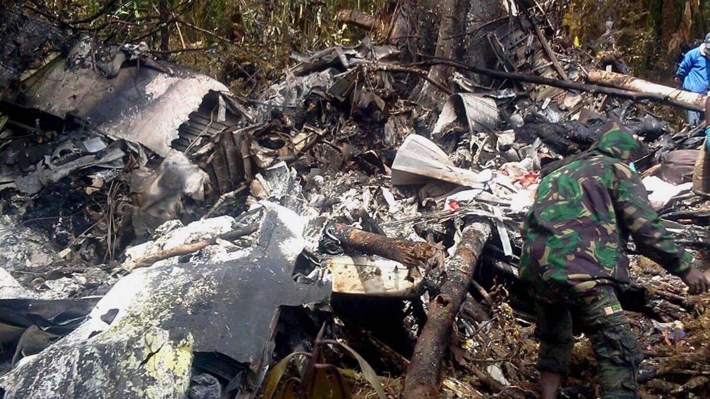 Jet da combattimento si schianta fuori Mosca: morto il pilota