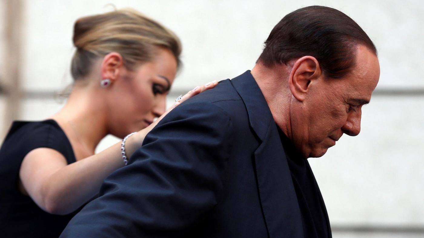Berlusconi sarà operato al cuore. Il medico: ha rischiato la morte