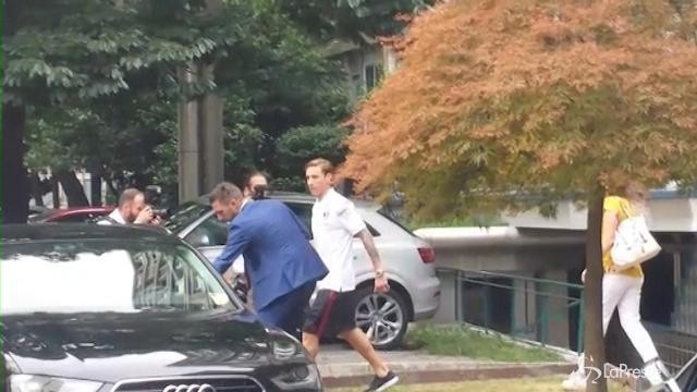 VIDEO Milan, visite mediche per Lucas Biglia