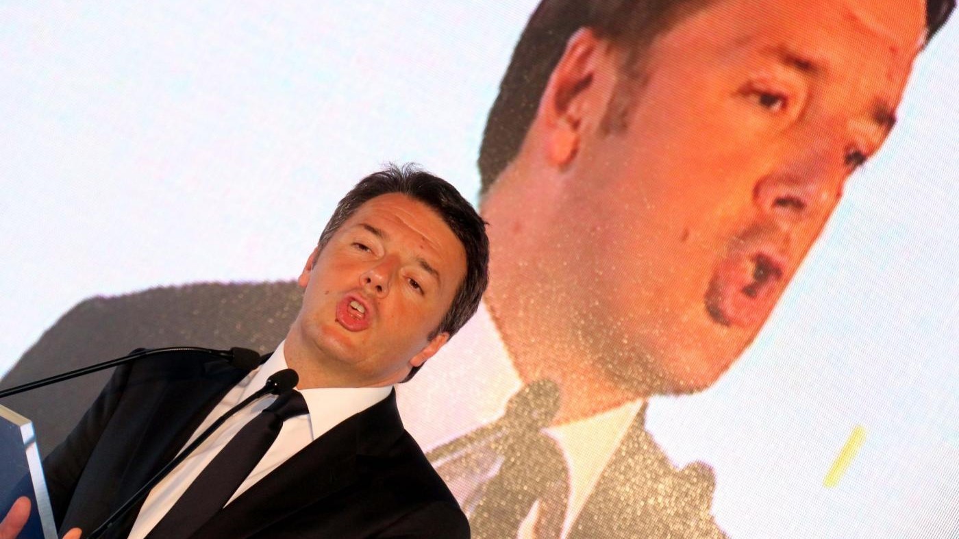 Renzi: Pronto a firmare legge per limitare a due i mandati del presidente del Consiglio