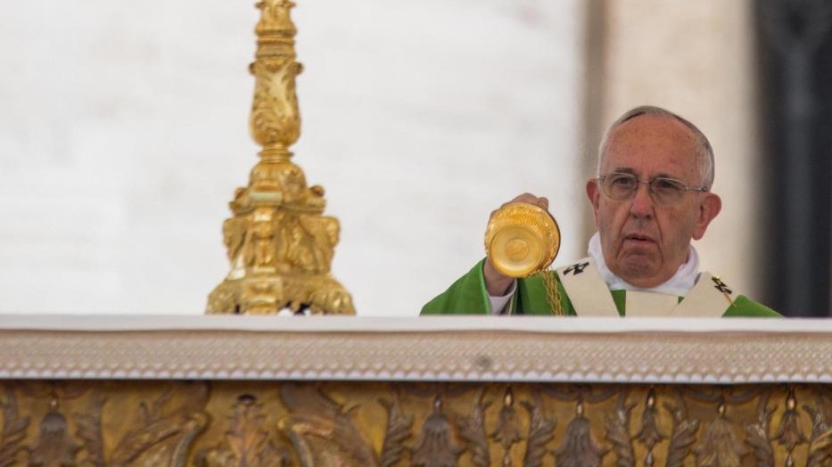 Papa a Pam: Cibo sprecato è rubato alla mensa del povero