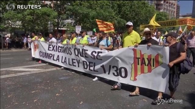 Taxi contro Uber e Cabify a Madrid