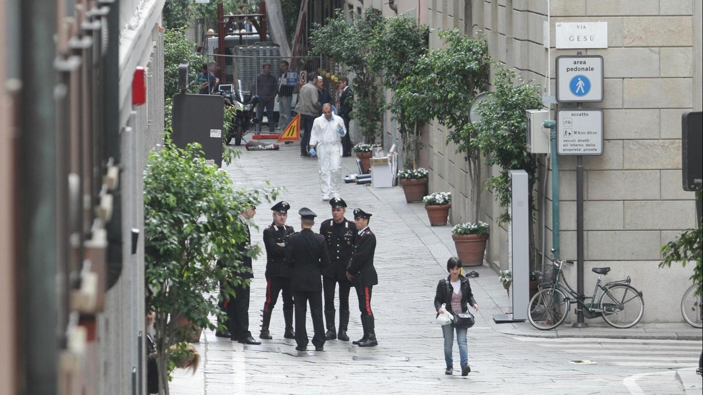 Milano, 31enne evade dai domiciliari incolpando il figlio piccolo