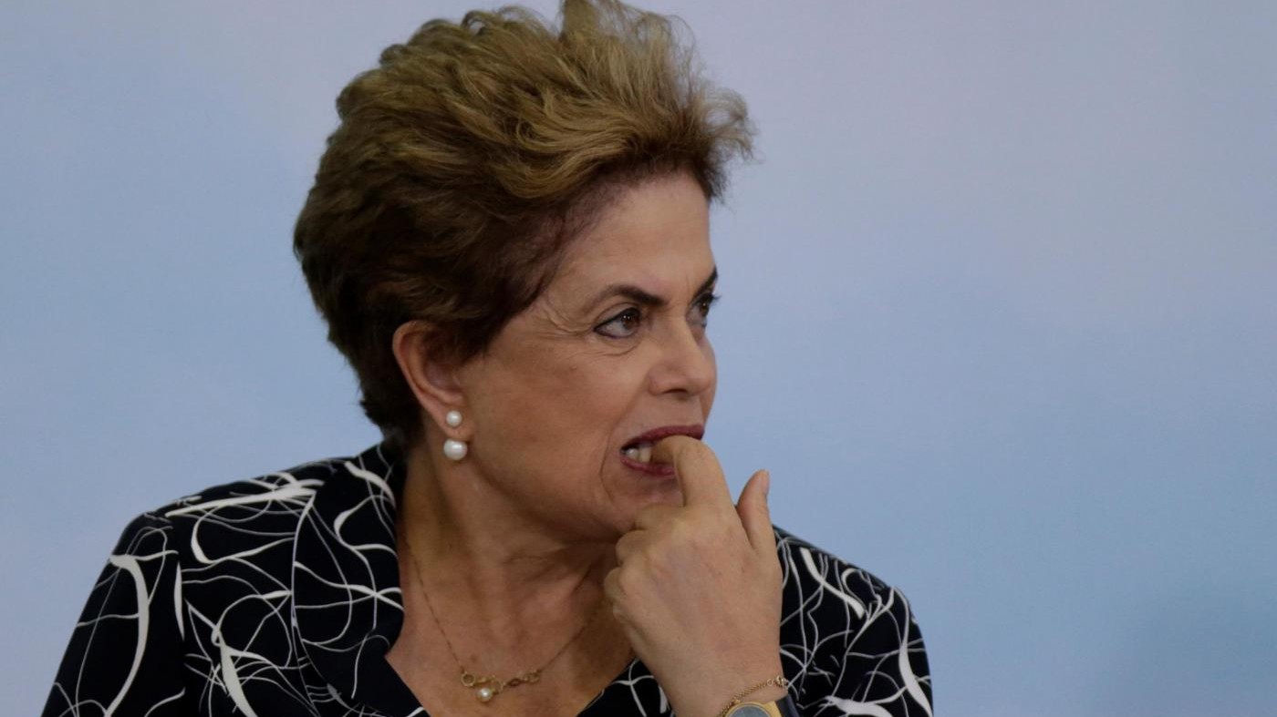 Brasile, Rousseff commenta impeachment su Facebook: E’ golpe