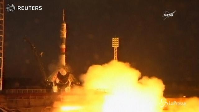 La Soyuz è partita da Baikonur
