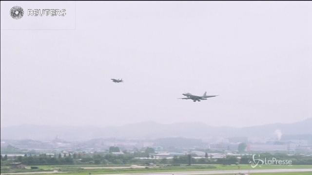 Bombardieri Usa in volo sulla penisola coreana