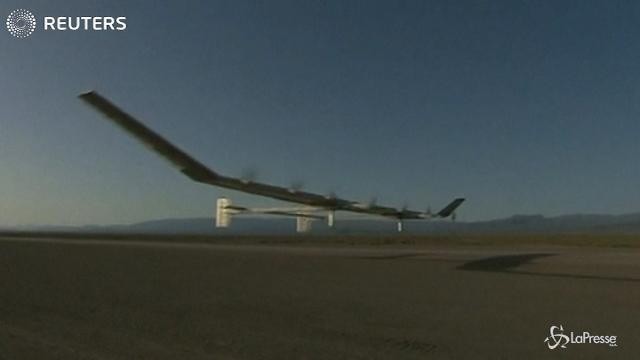 Il primo aereo “solare” senza pilota