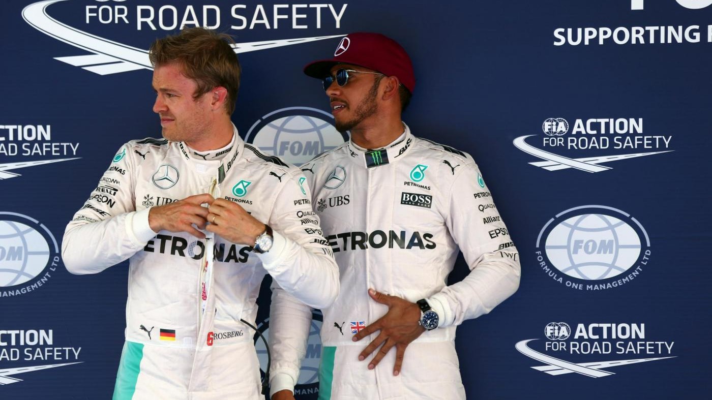 F1, Gp Spagna: Mercedes subito fuori