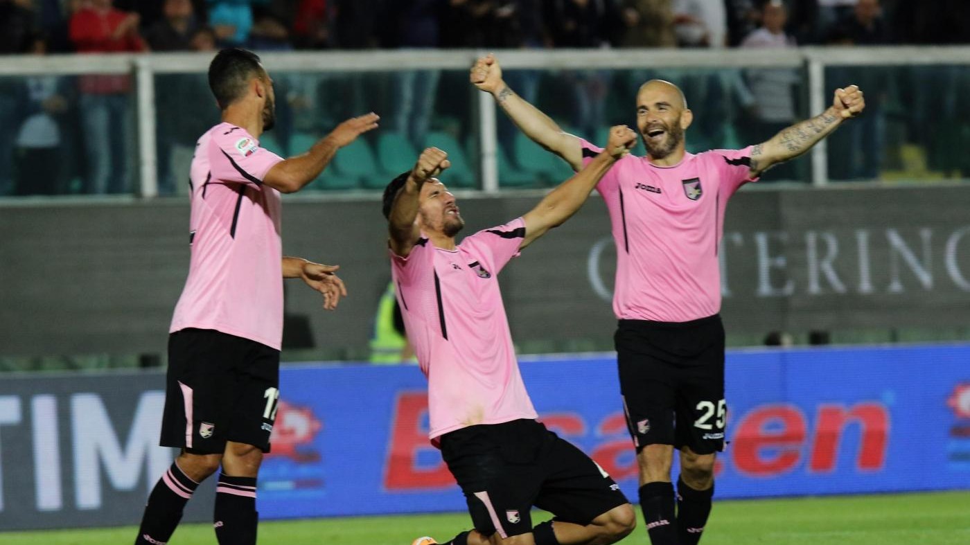 Il Carpi vince ma retrocede in serie B, il Palermo è salvo