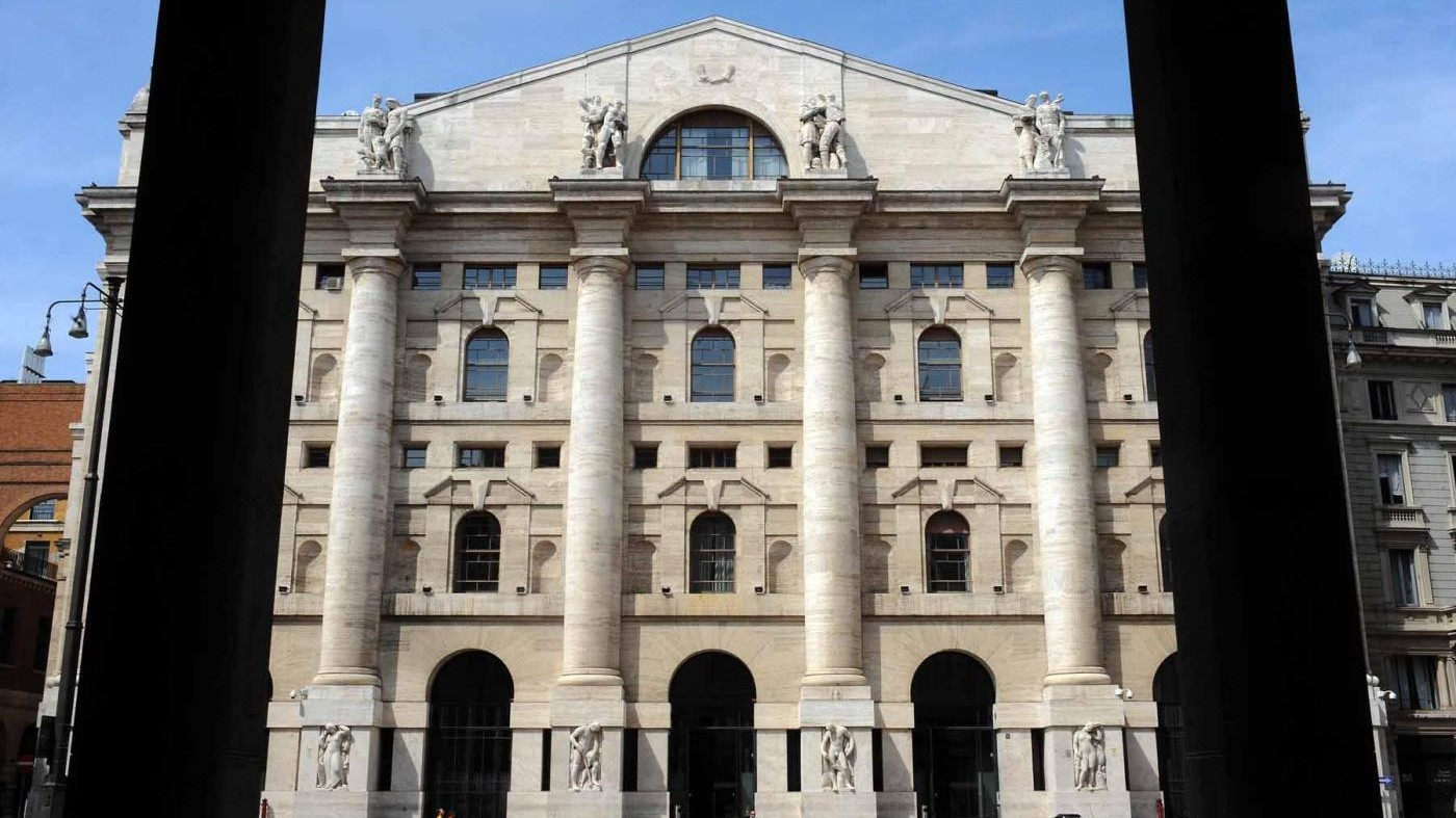 Borsa, Piazza Affari apre in ribasso. Oggi Francoforte chiusa