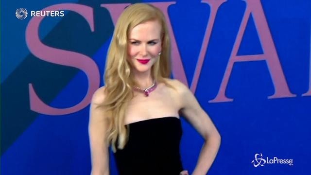 VIDEO Nicole Kidman e Heidi Klum agli ‘Oscar della moda’