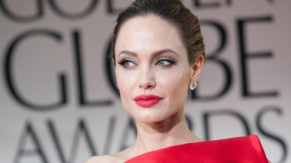 Migranti, Angelina Jolie: Paura spingerà a gara a ribasso tra Paesi
