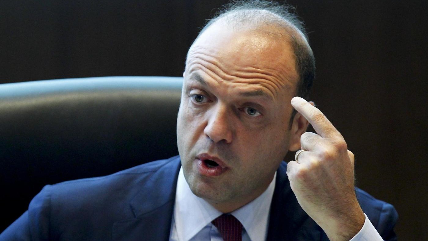 Amministrative, dietrofront di Alfano: Si vota solo domenica
