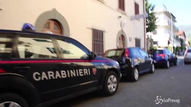 Bimba morta in auto, indagata la madre