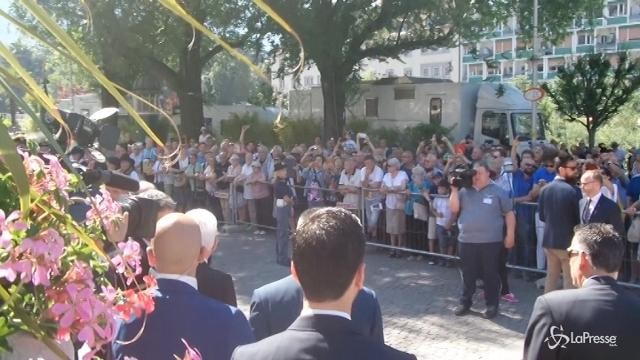 Merano, protesta “no vax” all’arrivo di Mattarella