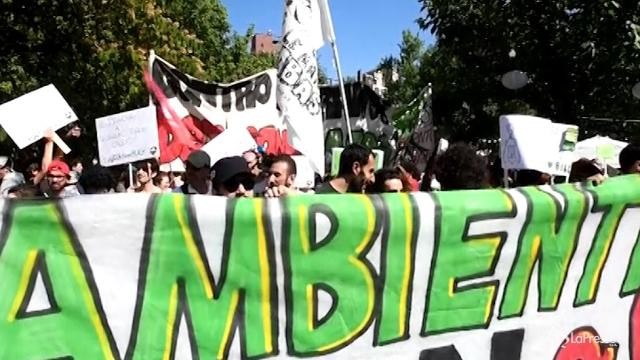 Bologna, la manifestazione anti-G7