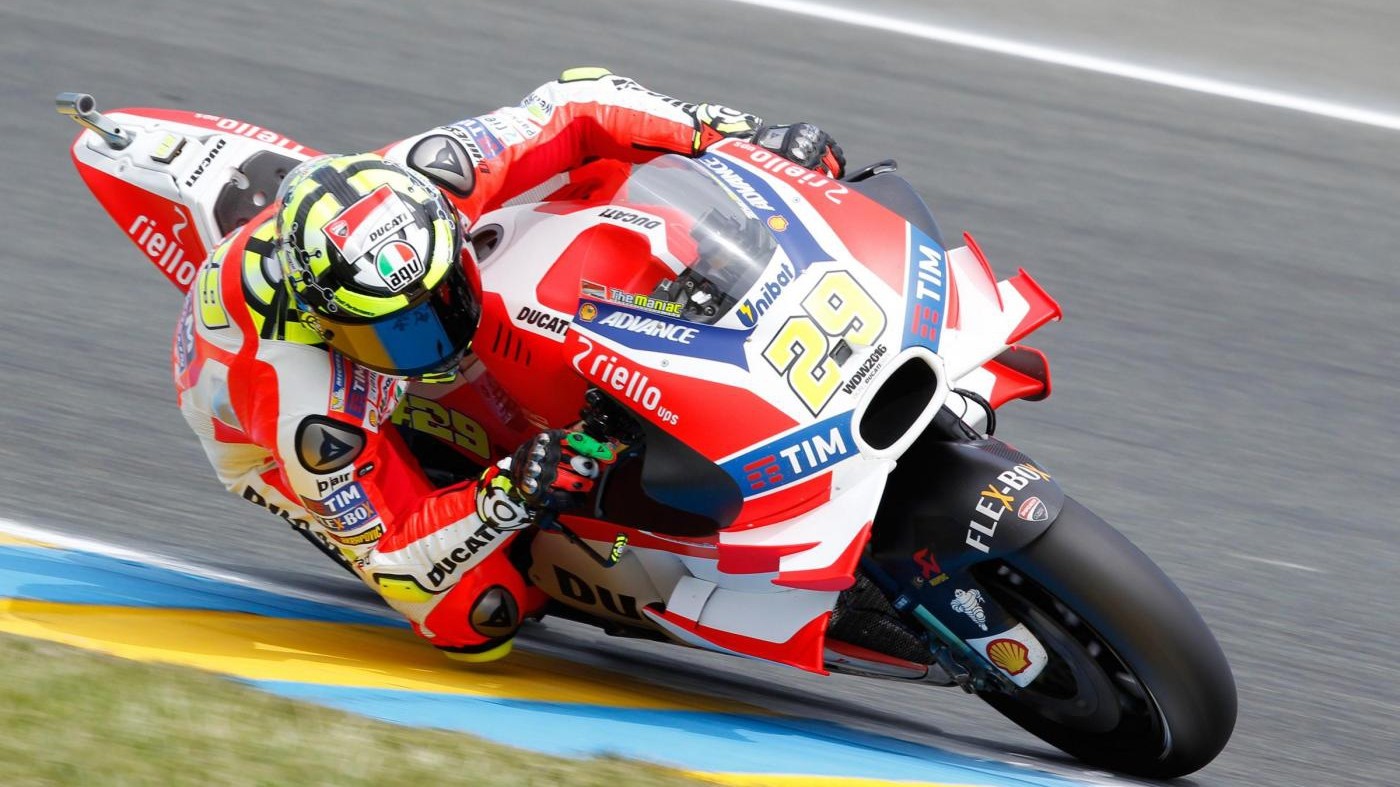 MotoGp Italia: Iannone al comando in seconde libere, Rossi 6°