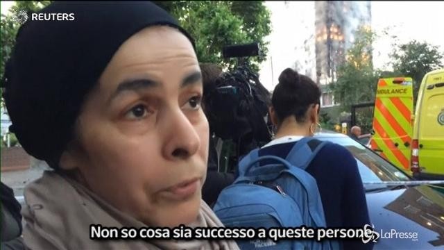 Incendio Londra, testimone: “Ho sentito gente chiamare aiuto”