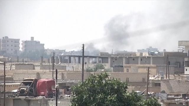 Iran lancia missili contro “basi terroristiche” in Siria