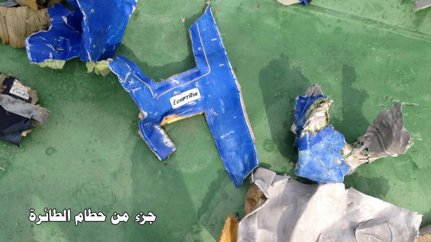 Volo Egyptair, capo investigatori nega notizie su esplosione