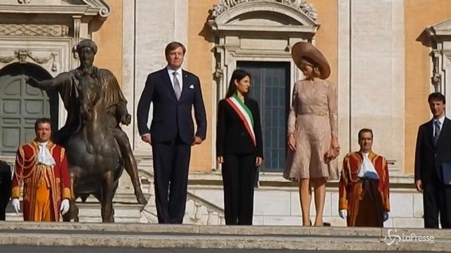 A Roma Virginia Raggi accoglie i Reali d’Olanda