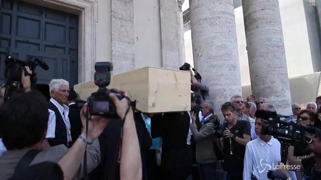 A Roma i funerali di Carla Fendi
