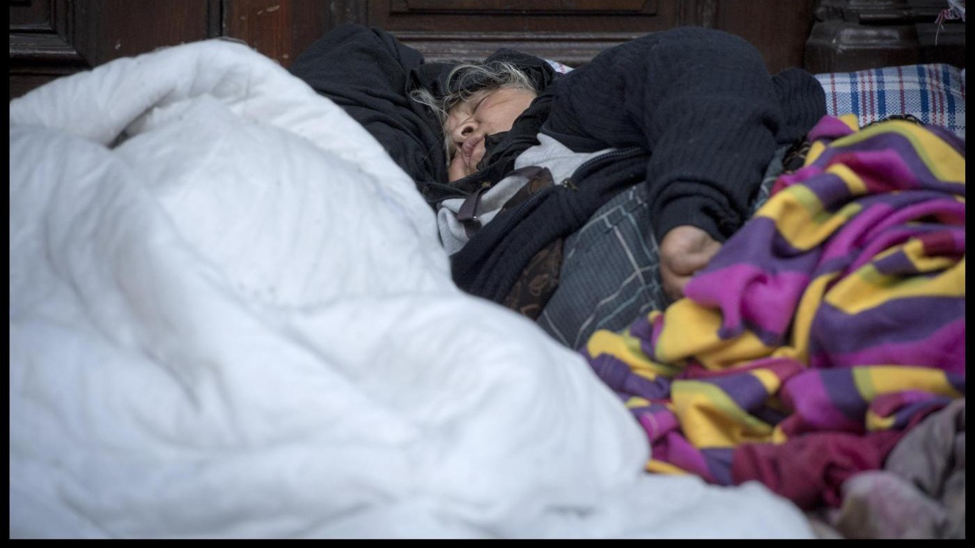 Studio rivela: povertà può causare depressione e modifiche al Dna