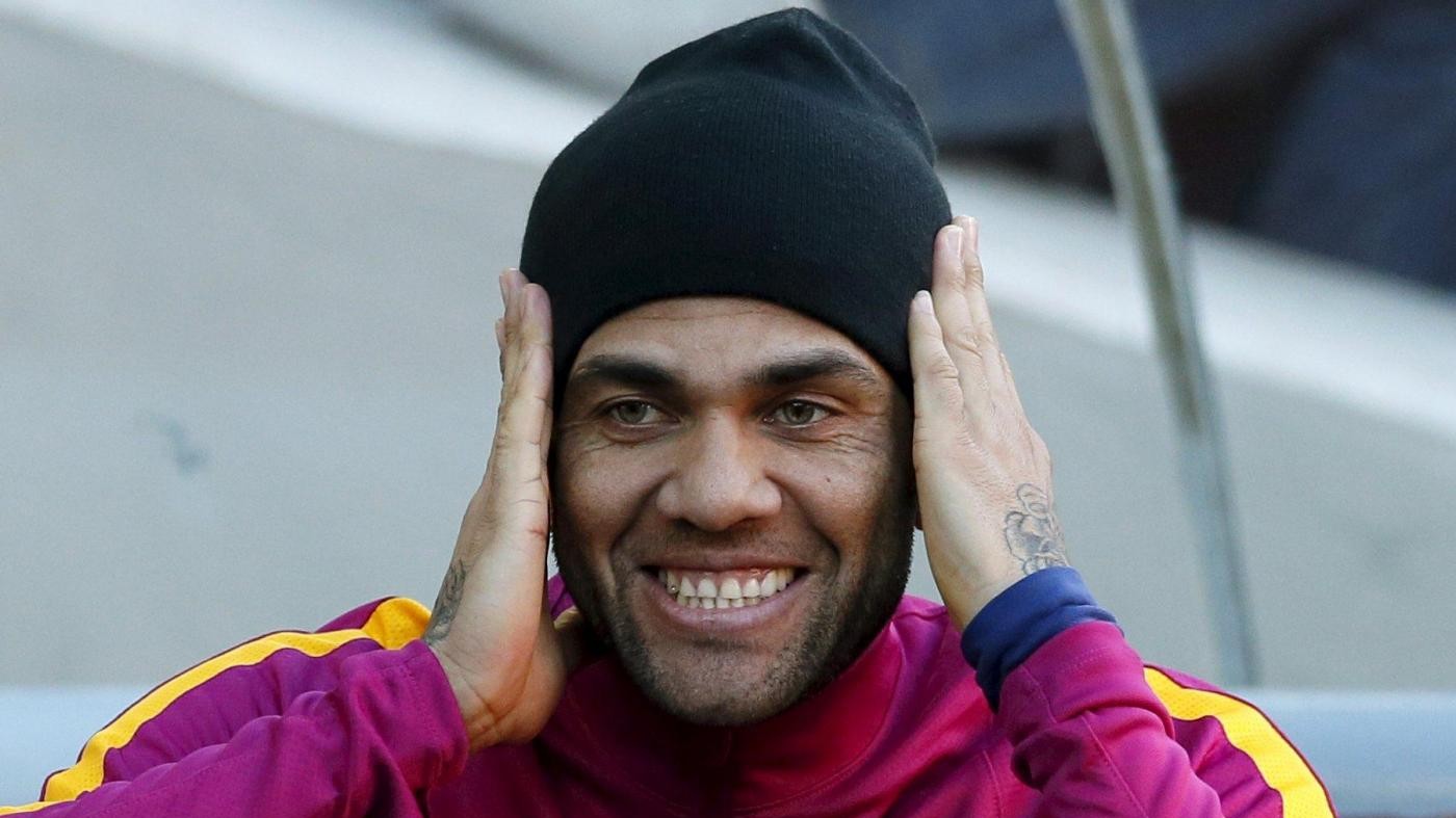La Juventus non molla Dani Alves e Mascherano