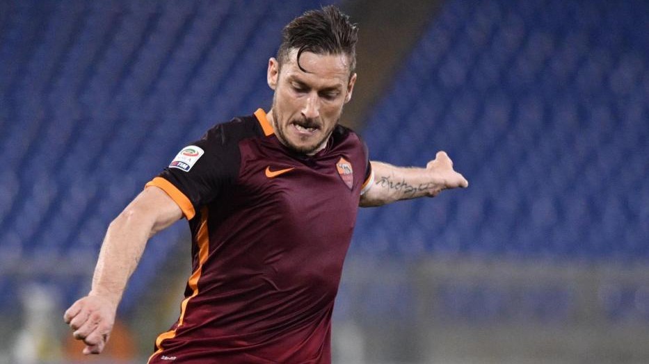 Pjanic: Quello che sta facendo Totti è magico