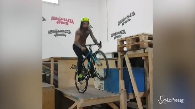 Ecco come si allena Vittorio Brumotti
