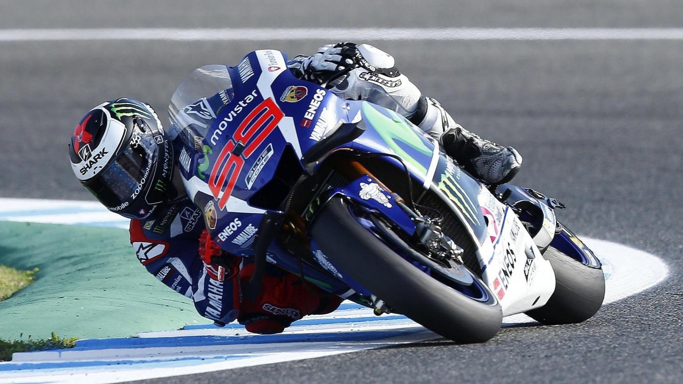 MotoGp, In Spagna Lorenzo domina seconde libere, Rossi quinto