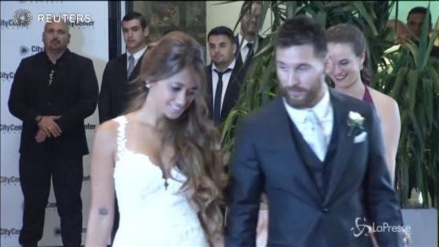 VIDEO Messi sposa Antonella Roccuzzo: matrimonio in grande stile