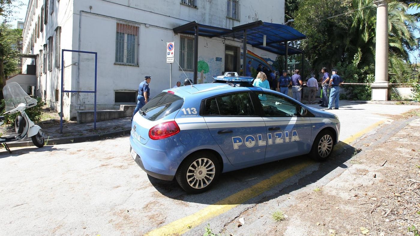 Varese, donna uccisa in casa un anno fa: arrestato marito