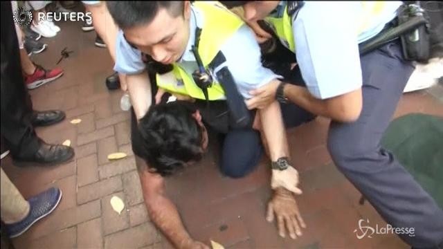 VIDEO Hong Kong, proteste contro il presidente Xi Jinping