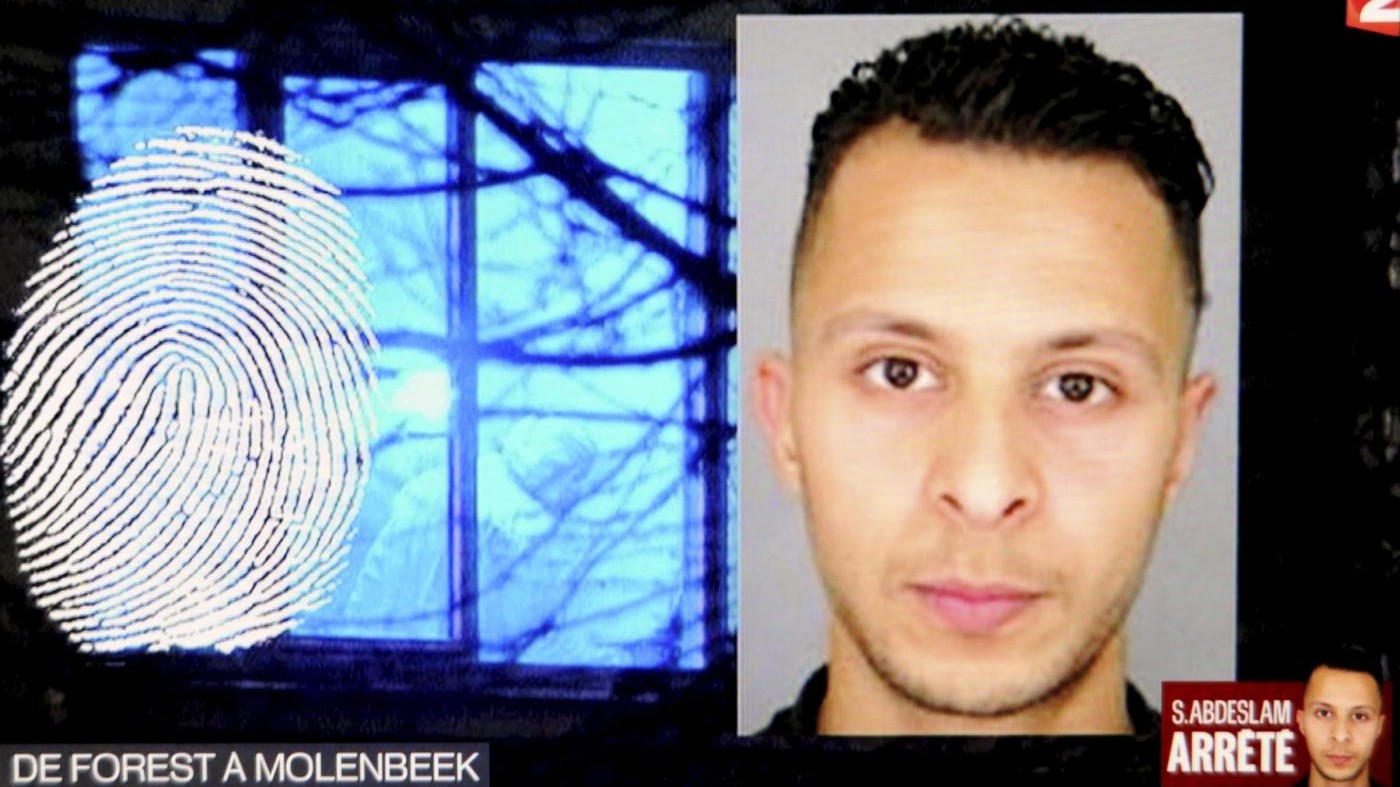 Parigi, Salah Abdeslam estradato in Francia: oggi in tribunale