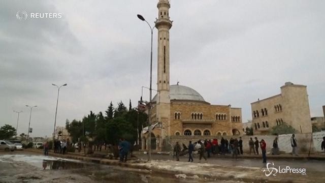 Siria, esplode autobomba: almeno 7 morti