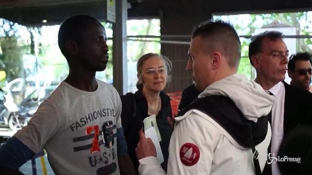 Roma: ambulante senegalese muore durante blitz dei vigili