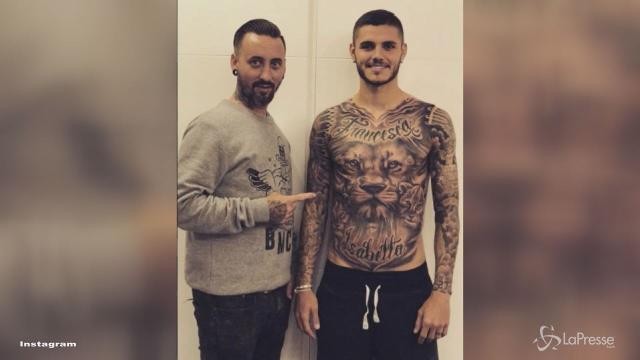 VIDEO Icardi tutto tatuato per le figlie Isabella e Francesca
