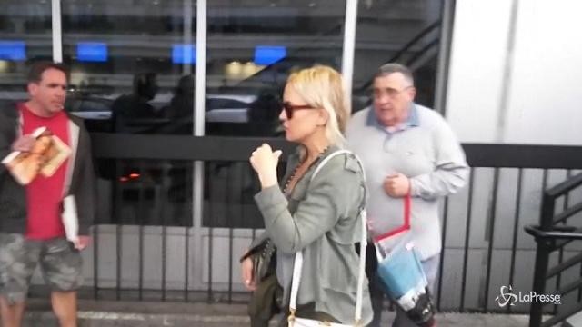 Kate Hudson torna a Los Angeles dopo il Met