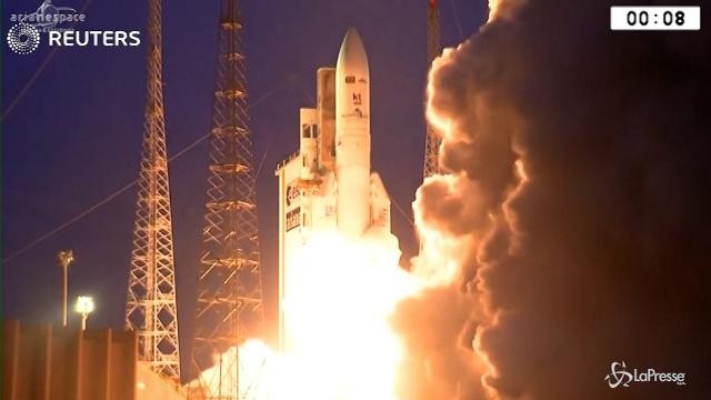 Il razzo Ariane 5 porta in orbita i satelliti di Brasile e Corea del Sud
