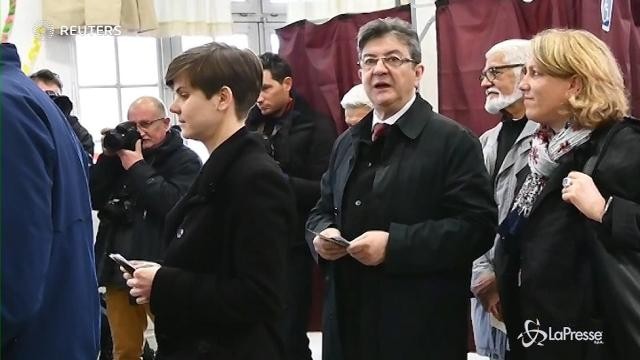 VIDEO A Parigi Mélenchon al voto