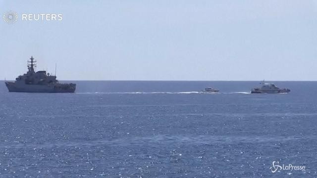 Duecento migranti dispersi al largo della Libia