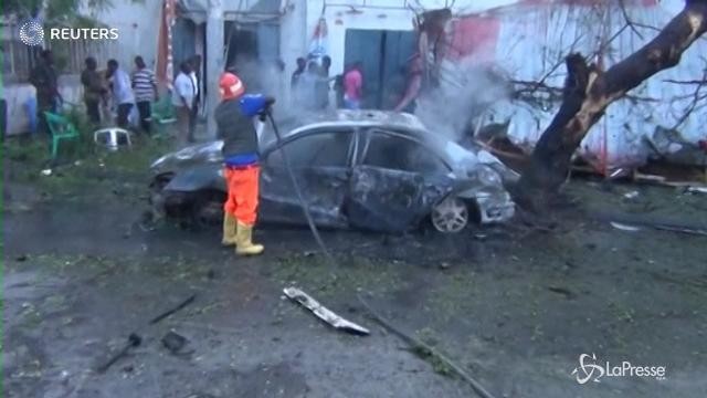 Somalia, autobomba in una caffetteria italiana a Mogadiscio