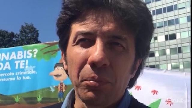 Niente archiviazione per Marco Cappato