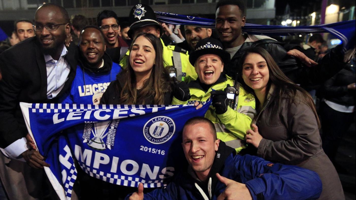 Il Leicester trionfa, festa pacifica in città tutta la notte
