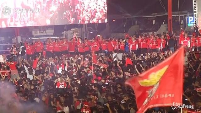 Calcio, Portogallo: grande festa per il Benfica campione