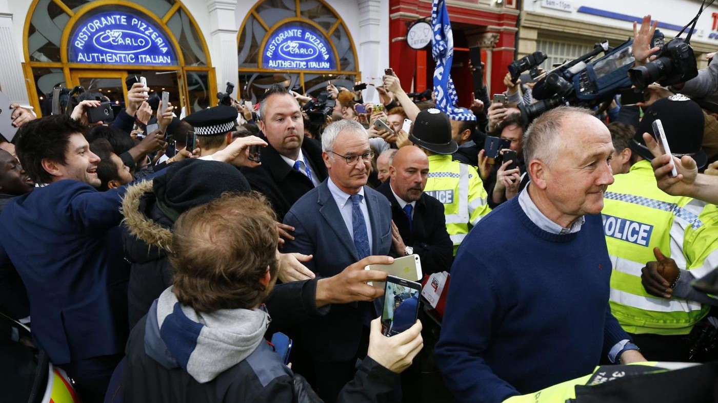 Leicester: tifosi assaltano ristorante italiano, Ranieri il più acclamato